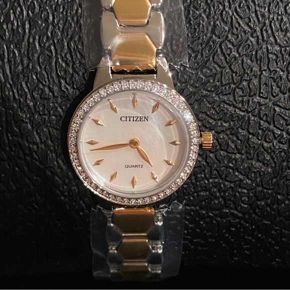 Citizen Women's Watch EZ7016-50D Quartz White Dial Two Tone Stainless Steel 24mm - Picture 11 of 13